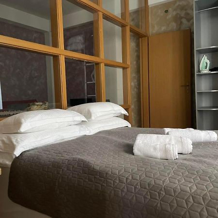 Corso Apartment Čačak Esterno foto
